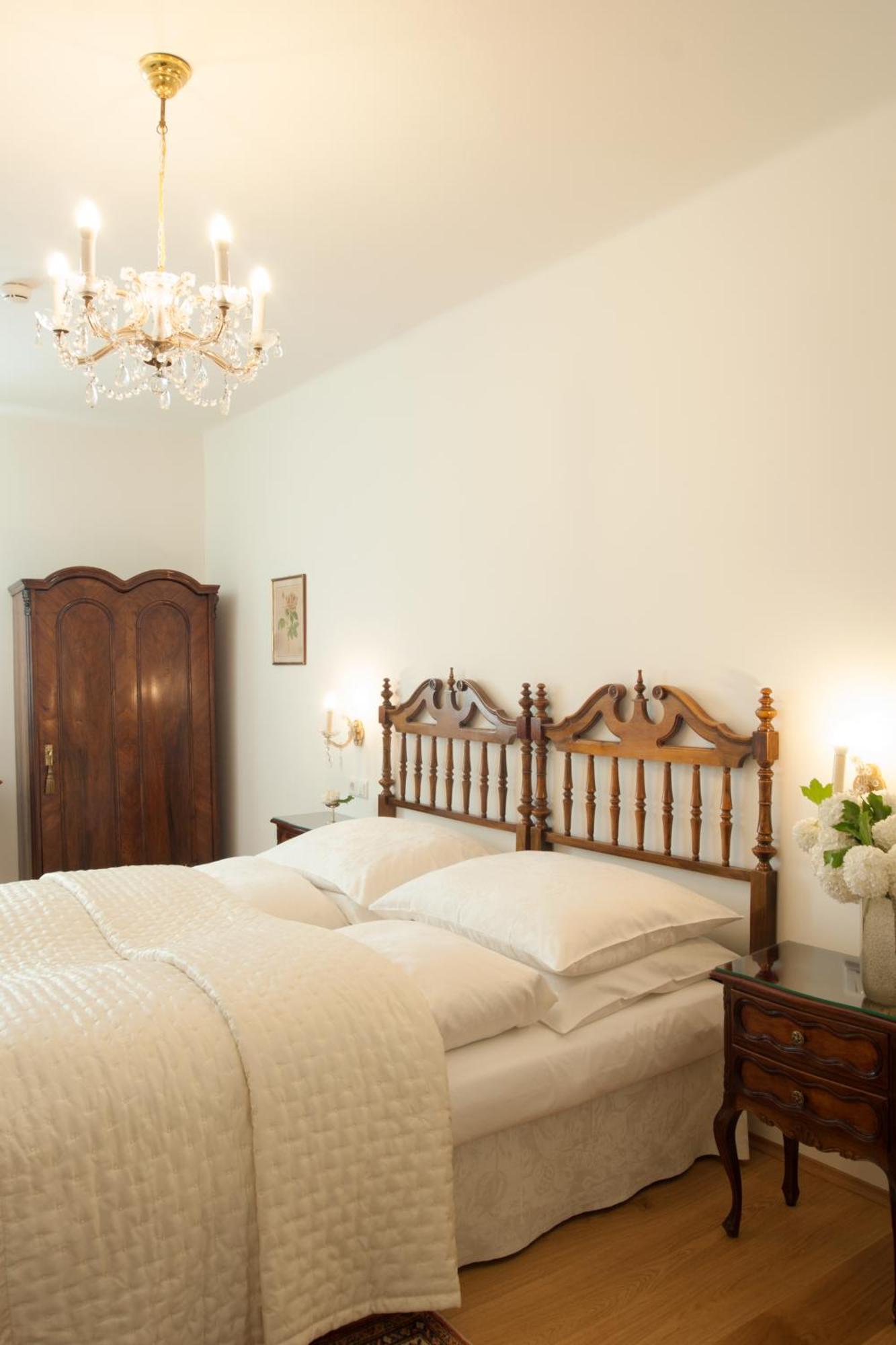 Austria Classic Hotel Wolfinger - Hauptplatz ลินซ์ ภายนอก รูปภาพ