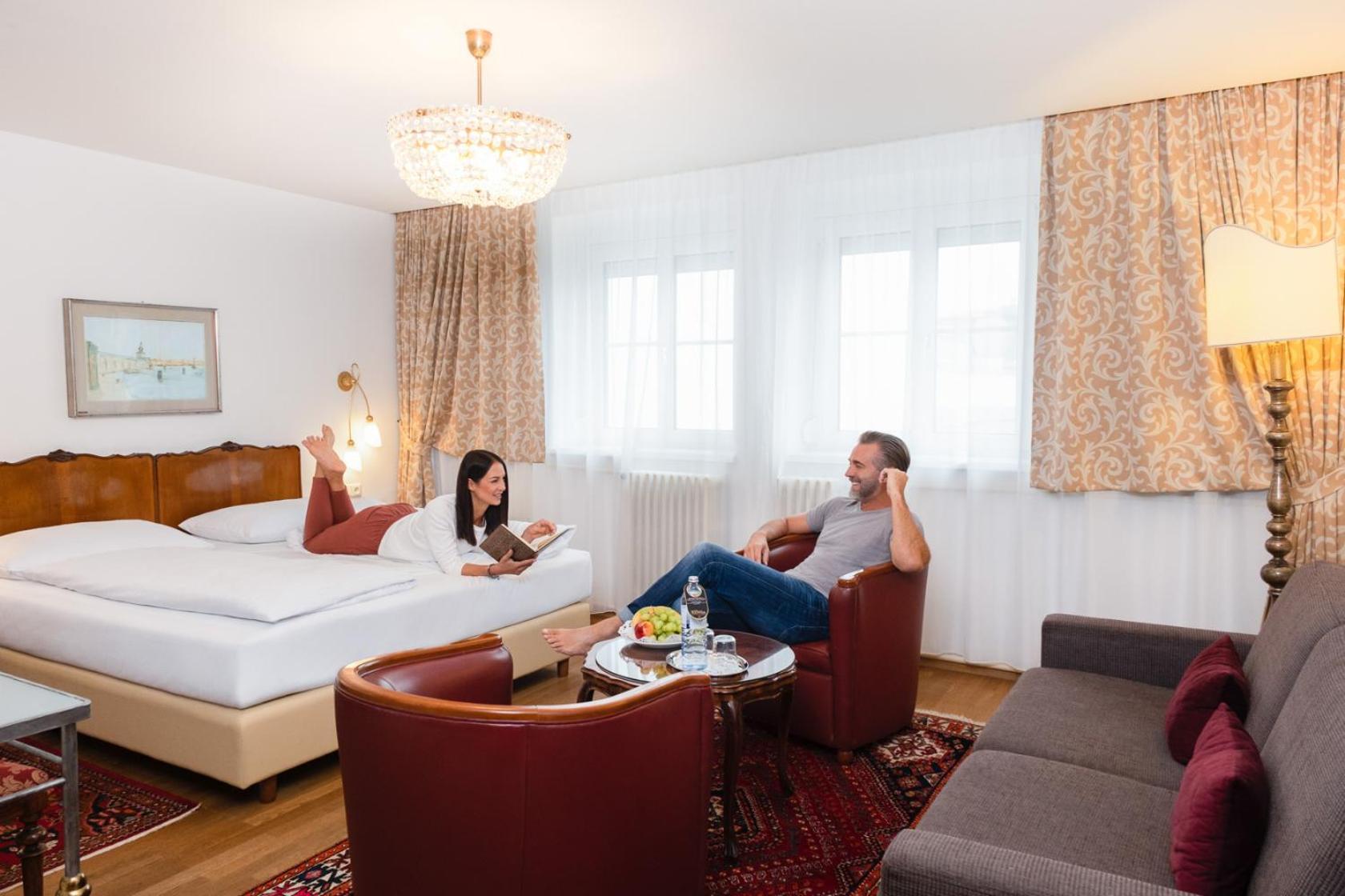 Austria Classic Hotel Wolfinger - Hauptplatz ลินซ์ ภายนอก รูปภาพ