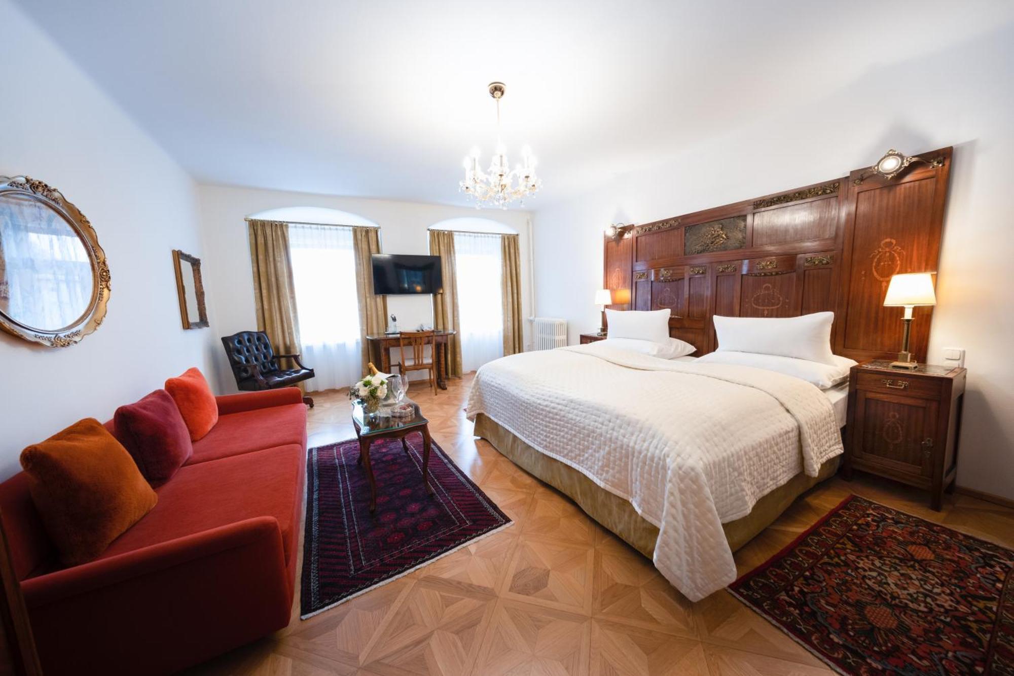 Austria Classic Hotel Wolfinger - Hauptplatz ลินซ์ ภายนอก รูปภาพ