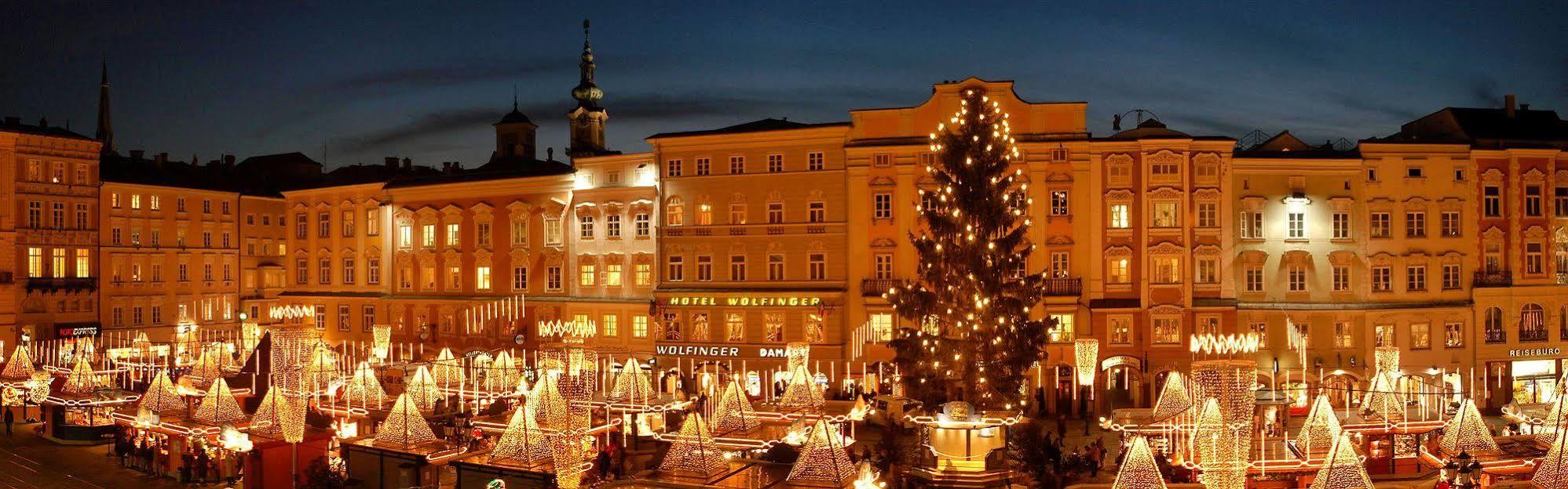 Austria Classic Hotel Wolfinger - Hauptplatz ลินซ์ ภายนอก รูปภาพ